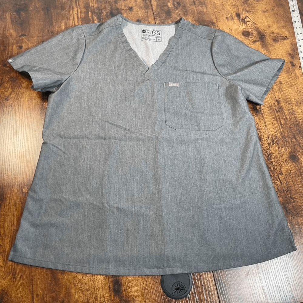 FIGS Technical Collection Leon Scrub Top Mens Size XL Pocket Graphiteew